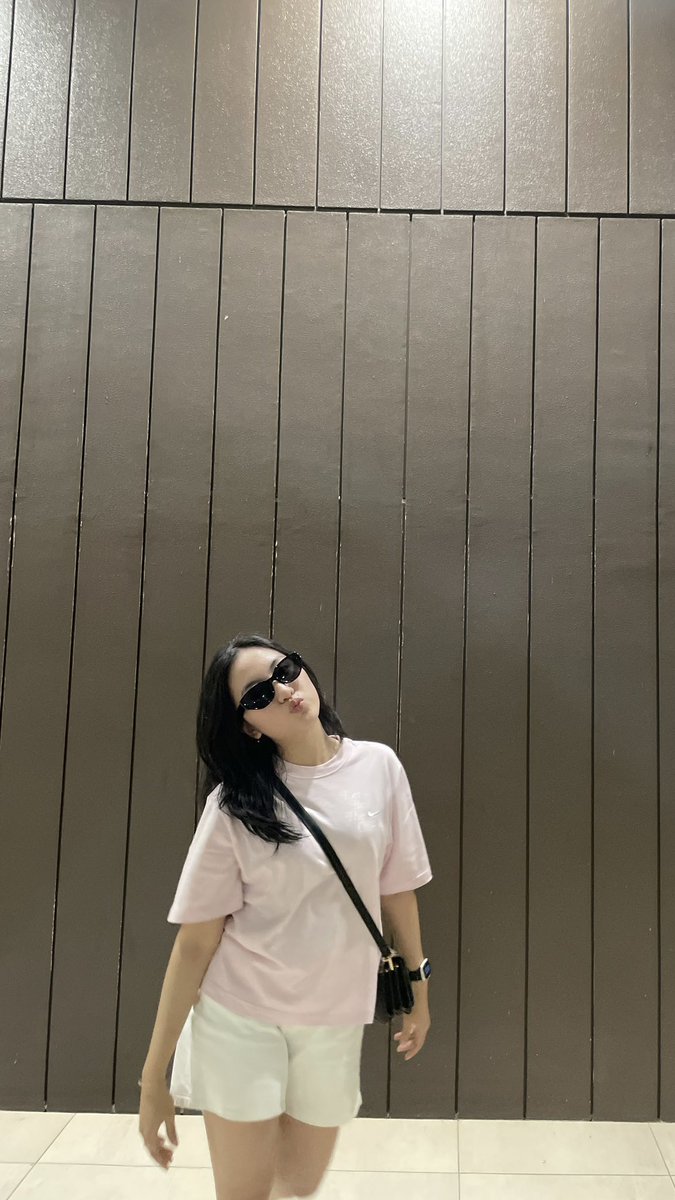 dailyevee's tweet photo. mana aunty-uncle keren itu? 🕶️💅💕

2004 ikutt https://t.co/P5v3FEZxeT