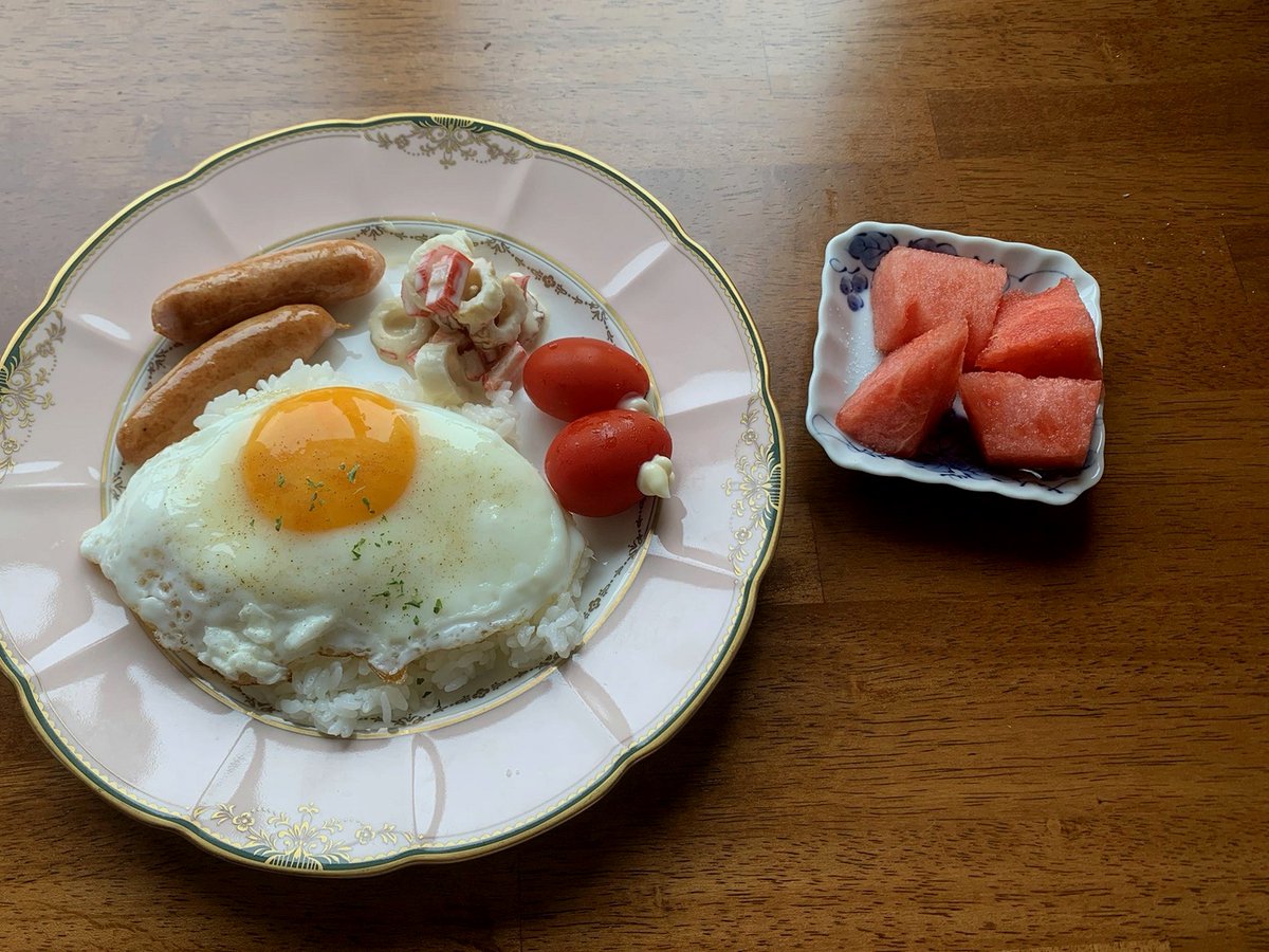 LondonAlexvg's tweet photo. これ見てるだけでじんわり幸せ。
今日のごはんの余韻がなかなか消えないけど、これって普通のことか？ https://t.co/bIfrtqmzeE