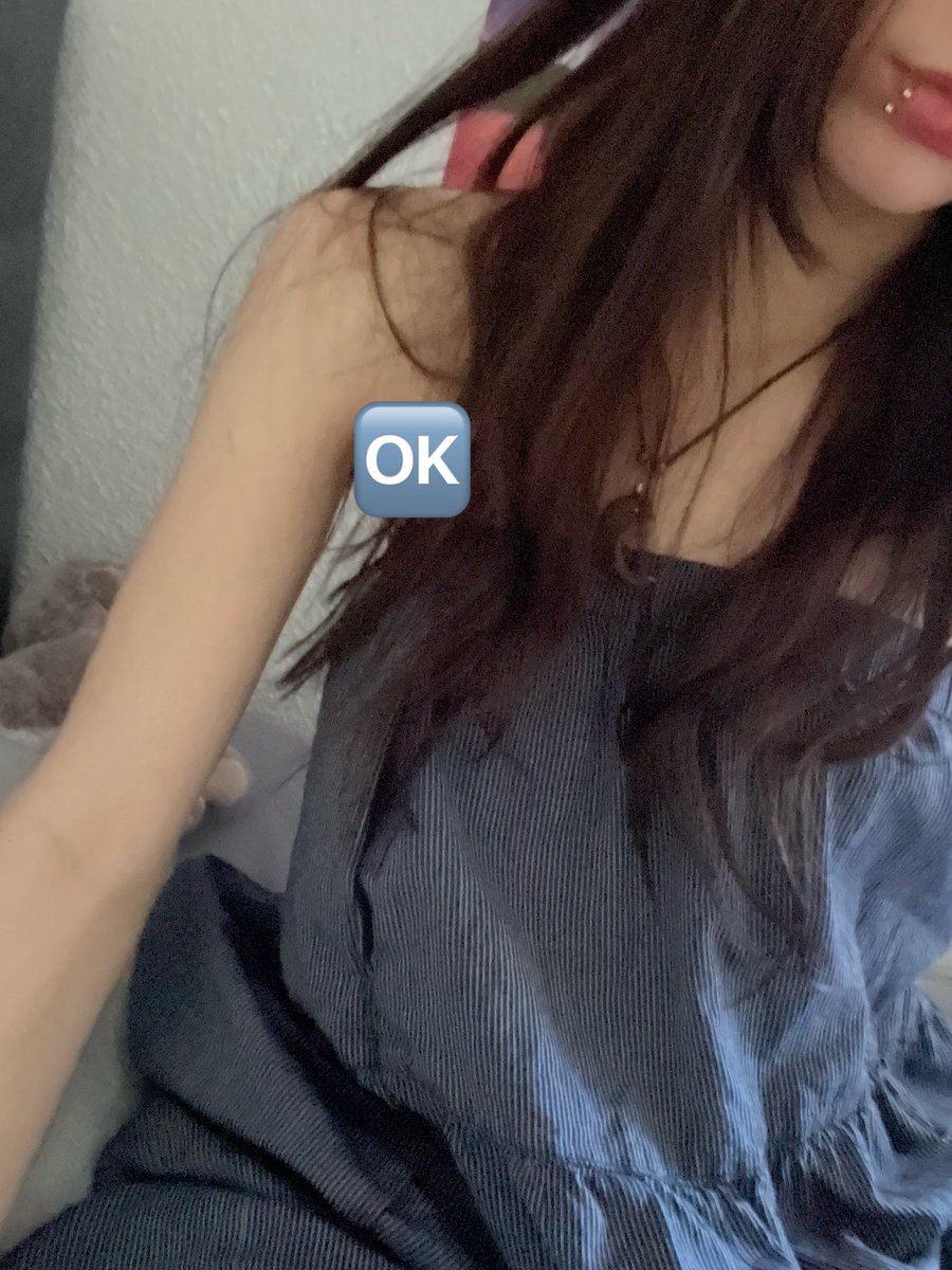 llIucky's tweet photo. my hair is darker again and im so puffy i need to die https://t.co/IQxLwRg79y