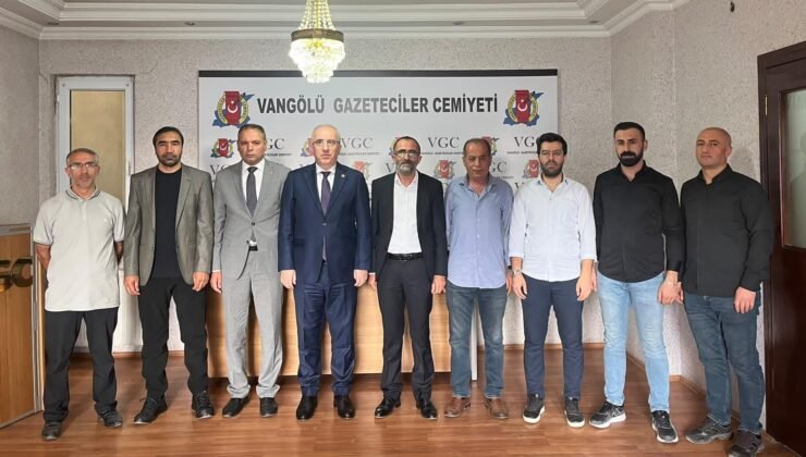ridvancan0011's tweet photo. Saadet Partisi’nden VGC’ye ziyaret
https://t.co/qBNf8G7tWM
@vgckurumsal 
@ozayilhan https://t.co/e372jaYBgA