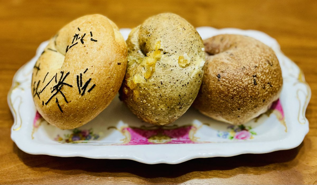 nonbiridake's tweet photo. RABBIT BAGELS🐰 https://t.co/QVfFp10cJa