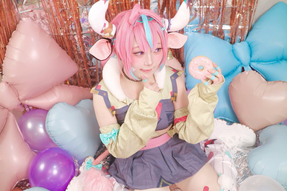 p1ca_r's tweet photo. cos / 原神 ヴァレサ

             Sweet time ⑅･⏦ﾟ♡ https://t.co/r05L4qM9rS