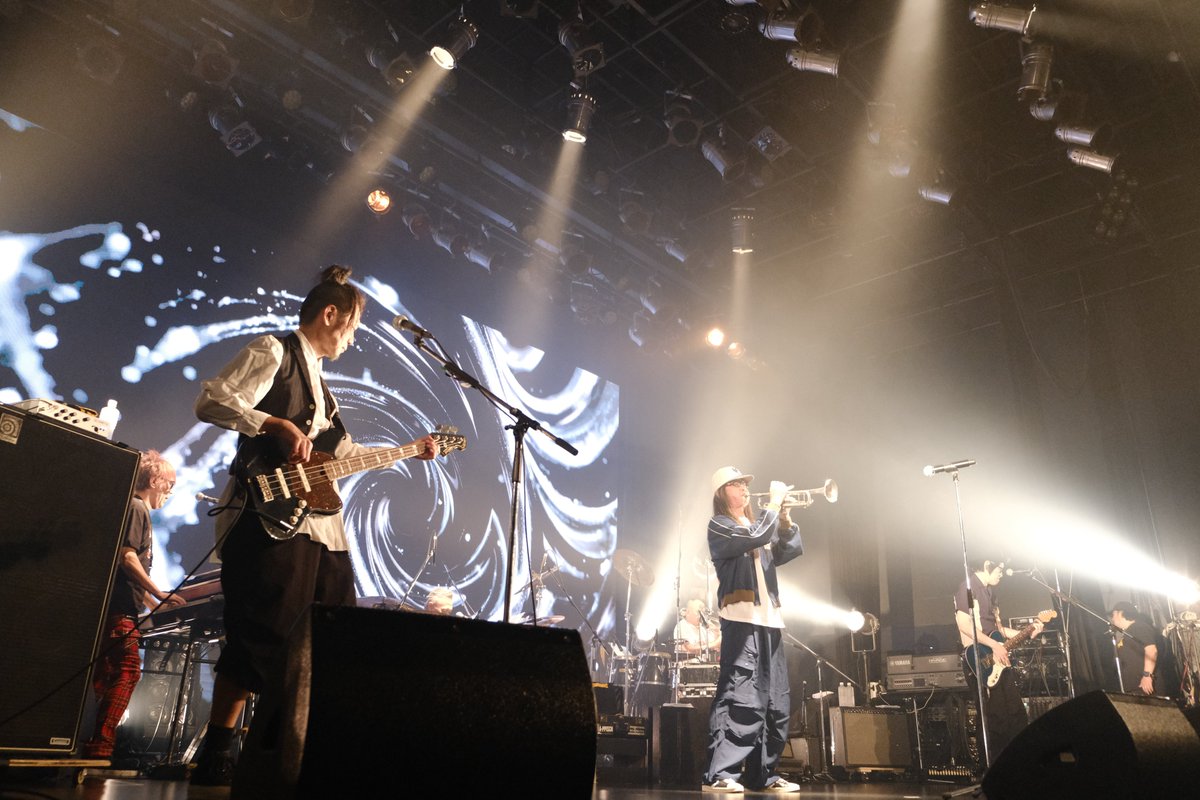 LA_PPISCH_STAFF's tweet photo. Lä-ppisch Tour 2026
　COUNTDOWN
2026年9月25日（金）
大阪 BIG CAT

photo by Nakajima Kazuki

#初日終了
#レピッシュ2026 https://t.co/9sdWUheNkD