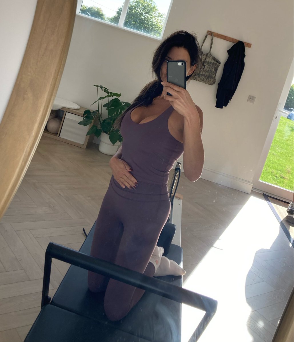 MissMari8i8's tweet photo. You wish you could have me https://t.co/XlBk1sT9H5