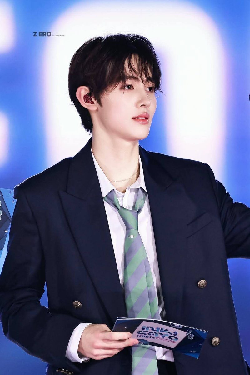 eomsean133's tweet photo. @Hyeonville Every effort Seonghyeon puts in brings him one step closer to his dreams. Let’s continue to believe in his journey! ✨
#성현 #SEONGHYEON
#코르티스 #CORTIS https://t.co/eqeNpjcH1I