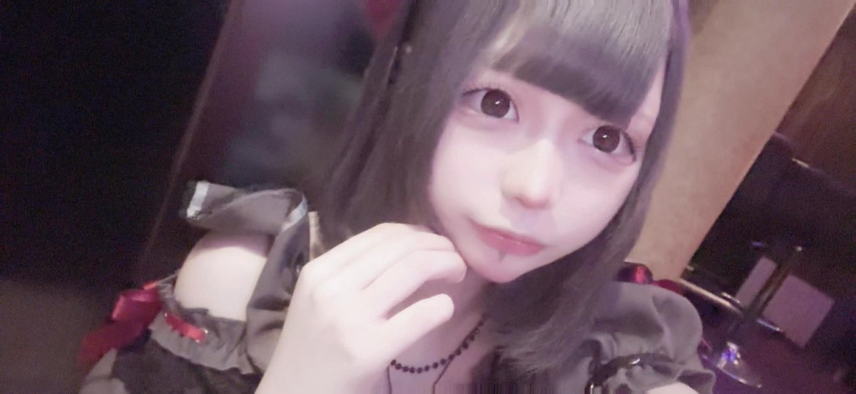 cafebar_akuoti3's tweet photo. 🩸 本日の小悪魔ちゃん(⃔ ⸝⸝•̥𖥦•̥⸝⸝)⃕↝

꒰ঌ┈┈┈┈┈┈┈┈┈┈┈┈┈┈┈໒꒱

にゃう 18-22 @__147__n 
ゆなち 18-22 @o9xjj 
ぜん     18-22 @nllza_9 

꒰ঌ┈┈┈┈┈┈┈┈┈┈┈┈┈┈┈໒꒱
遠隔サイト😈✨️ https://t.co/ZFtiImBHX4 https://t.co/2lyMeHbS7j