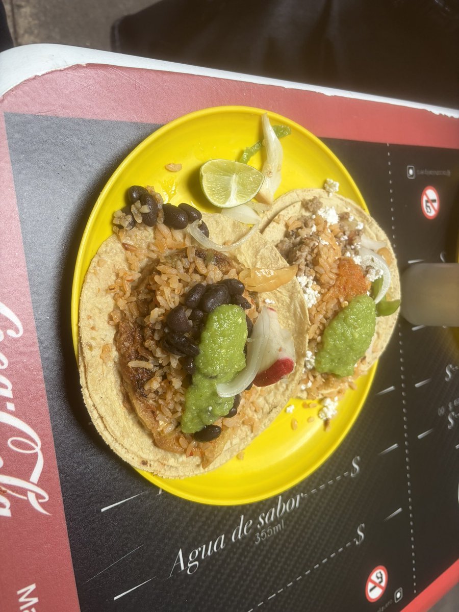 skyper51501's tweet photo. メキシコ行って死ぬほど1日2食以上タコス食べてた。まだ食べたい https://t.co/6qm3UdWNxE