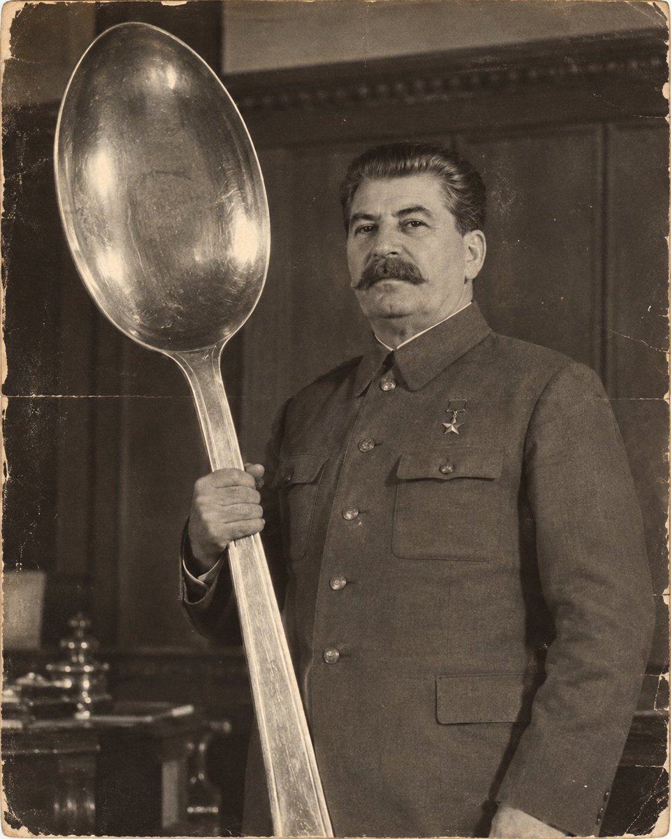 id_communism's tweet photo. 📌 An extremely rare photo of the spoon dictator Stalin used to eat all of Ukraine's grain in 1932, leaving 600 billion Ukrainians to starve to death. Source: Victims of Communism Foundation, aka the CIA. https://t.co/sz1w4TgRKc