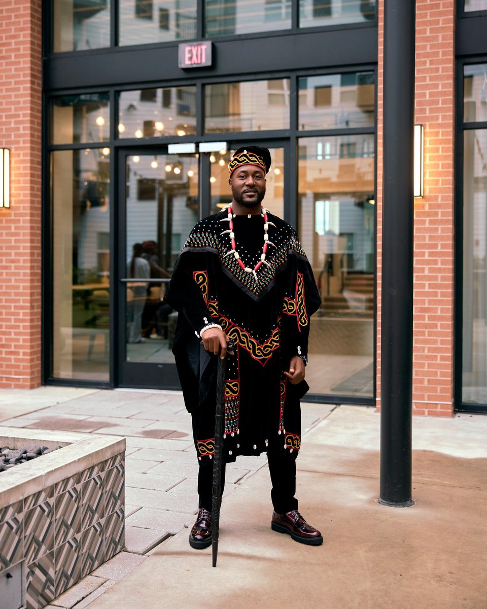 CalvinzCouture's tweet photo. You walk in. Heads turn. Compliments start flowing. Someone asks, “Who made your outfit?” 😏
That’s the kind of fashion we’re creating at Calvinz Couture.
We’re open, always✌️

#CalvinzCouture #BestStitches #FashionDesigner https://t.co/qurWtSQtJ0