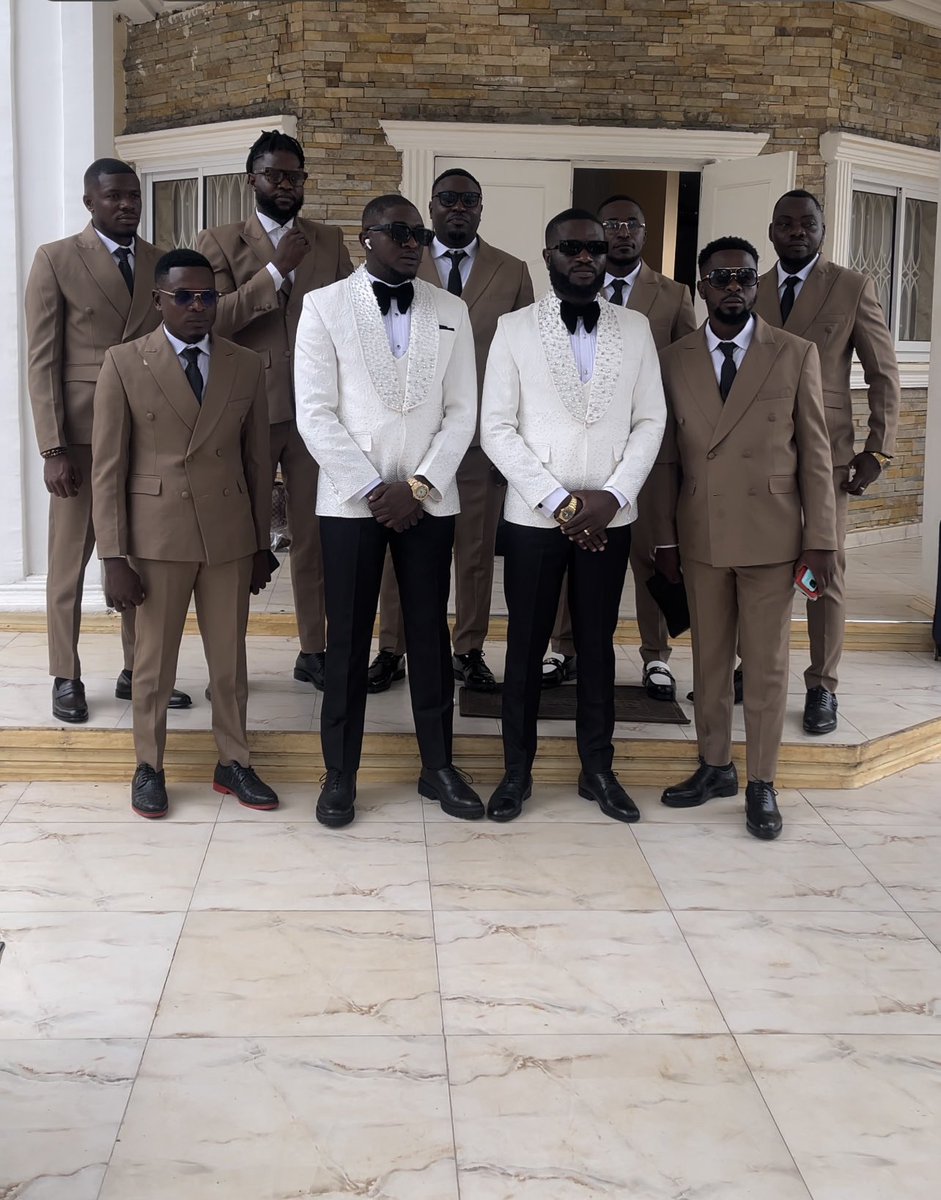 CalvinzCouture's tweet photo. You walk in. Heads turn. Compliments start flowing. Someone asks, “Who made your outfit?” 😏
That’s the kind of fashion we’re creating at Calvinz Couture.
We’re open, always✌️

#CalvinzCouture #BestStitches #FashionDesigner https://t.co/qurWtSQtJ0