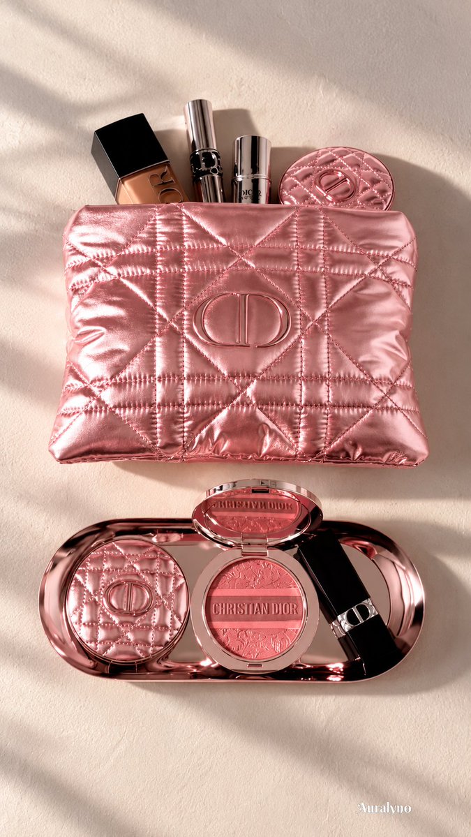 Auralyn0's tweet photo. Dior makeup https://t.co/VQjnYwVh51