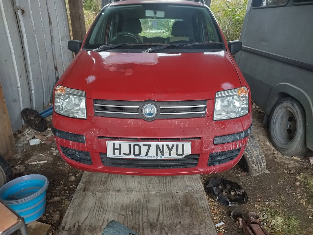 susanedwar33679's tweet photo. OldStinker's Panda (Mk3) - 2007 Fiat Panda 1. 2 https://t.co/q0H91WyGlu