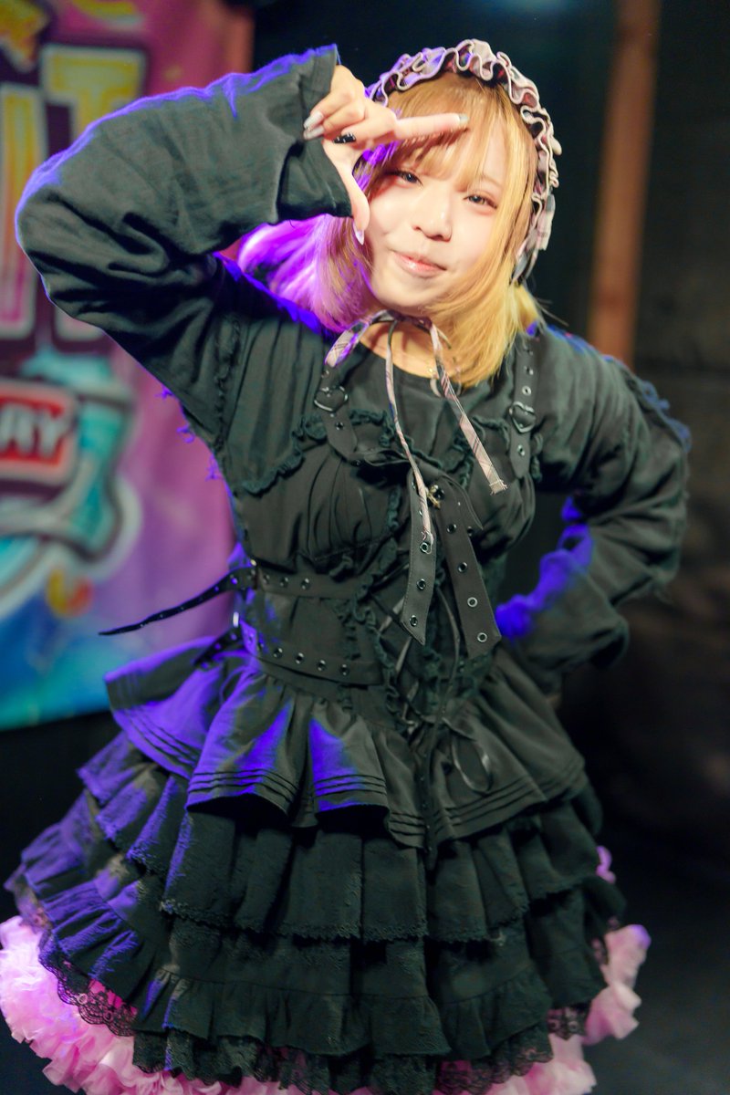 1_uka_r57c2's tweet photo. 全部蹴飛ばした
運命も偶然も
泣きっ面にハニー
君さえいればいい

WELIT STUDIO
栗原実里ちゃん @welit_minori 
#WELIT
#ポートレート
#portrait
※非生成AI画像 https://t.co/DlA6yguGxA