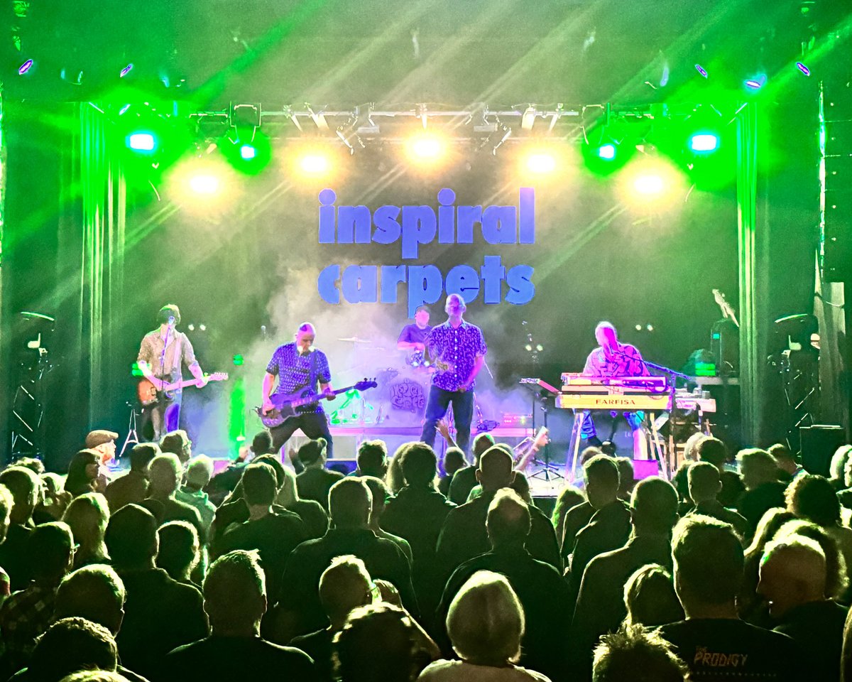 inspiralsband's tweet photo. Thank you Bethesda Neuadd Ogwen what a way to end our summer tour, you were amazing! See you next time! Next up, we’re on tour with our old friends The Wonder Stuff starting this Thursday at Newcastle O2 City Hall. 
See https://t.co/GwLgZcnVAO for full dates. https://t.co/gfBeSonRZb