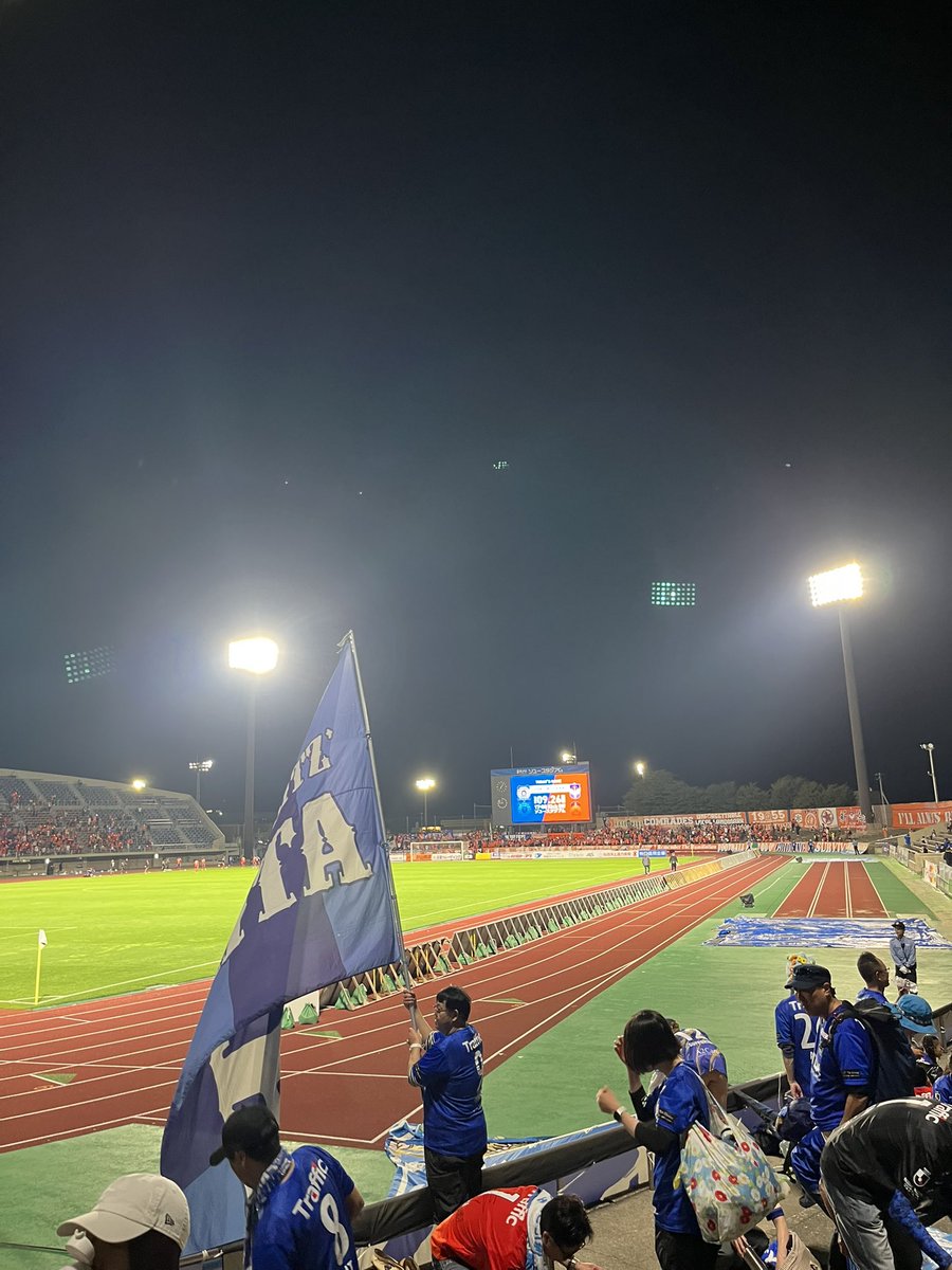 mMYj7's tweet photo. いい試合でした
で終わらせちゃいけない
人が入って点も入ったけど負けなくてよかったね
で終わらせちゃいけない
もっと、もっとやらなくちゃ
歴史を作るために選手だけじゃなくてサポーターも、今日来た人全員巻き込んでやらないと
俺たちはやれる
絶対に
#ブラウブリッツ秋田 https://t.co/ibfSuVb6fJ