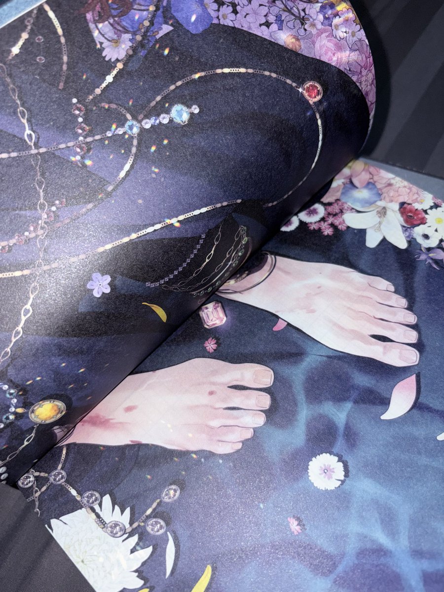 patr1zi9's tweet photo. ซื้อเล่มเพราะชอบจับเล่ม❌
ซื้อเล่มเพราะ aesthetic✅
#ใต้สมุทรไม่สิ้นแสง #ออบาดึง #어바등 https://t.co/0691QlS9VT