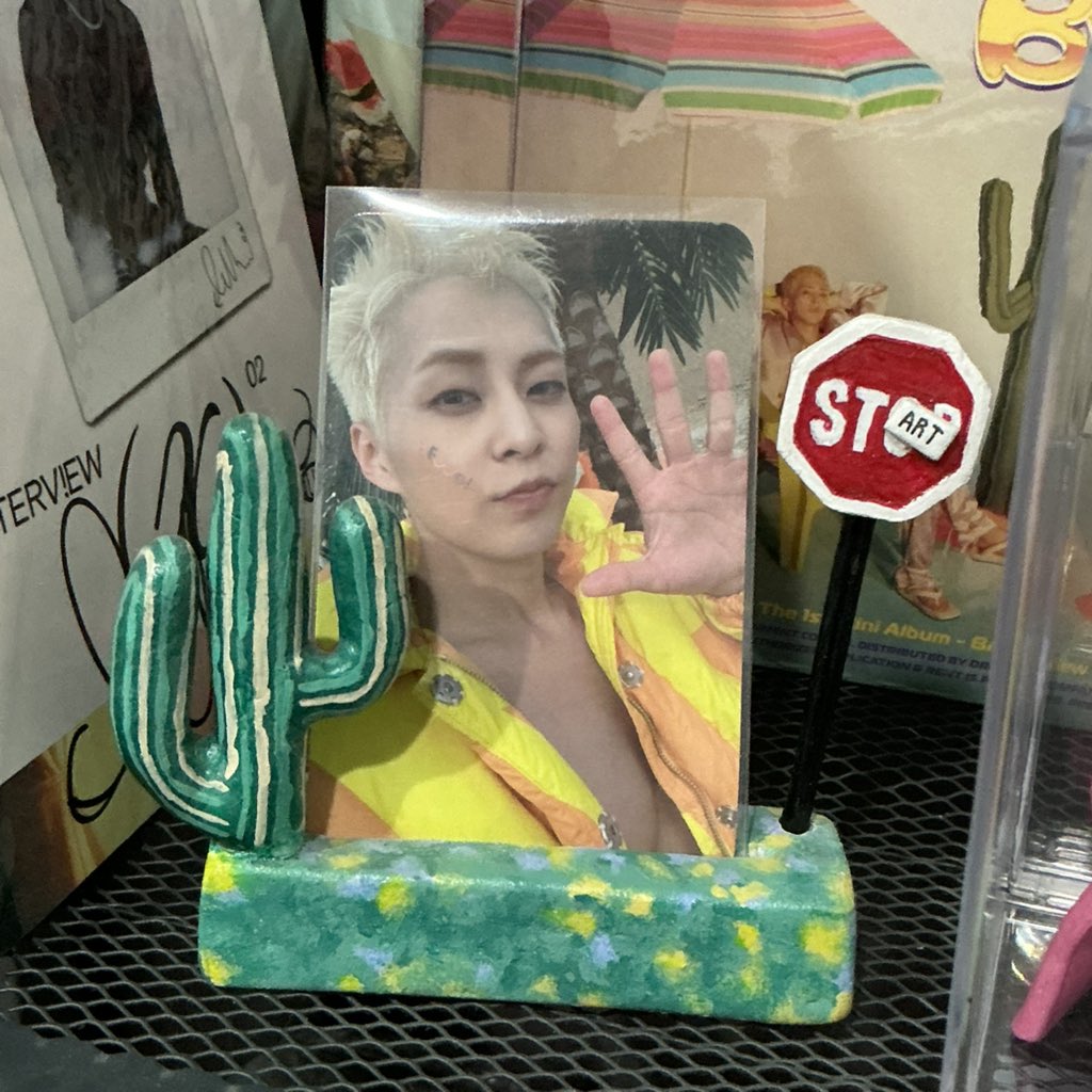 plyxeol's tweet photo. still celebrating the day sooo nyaw :3 brand new trinkets from my smol xiuolo shrine https://t.co/5ZUeqoPQPW