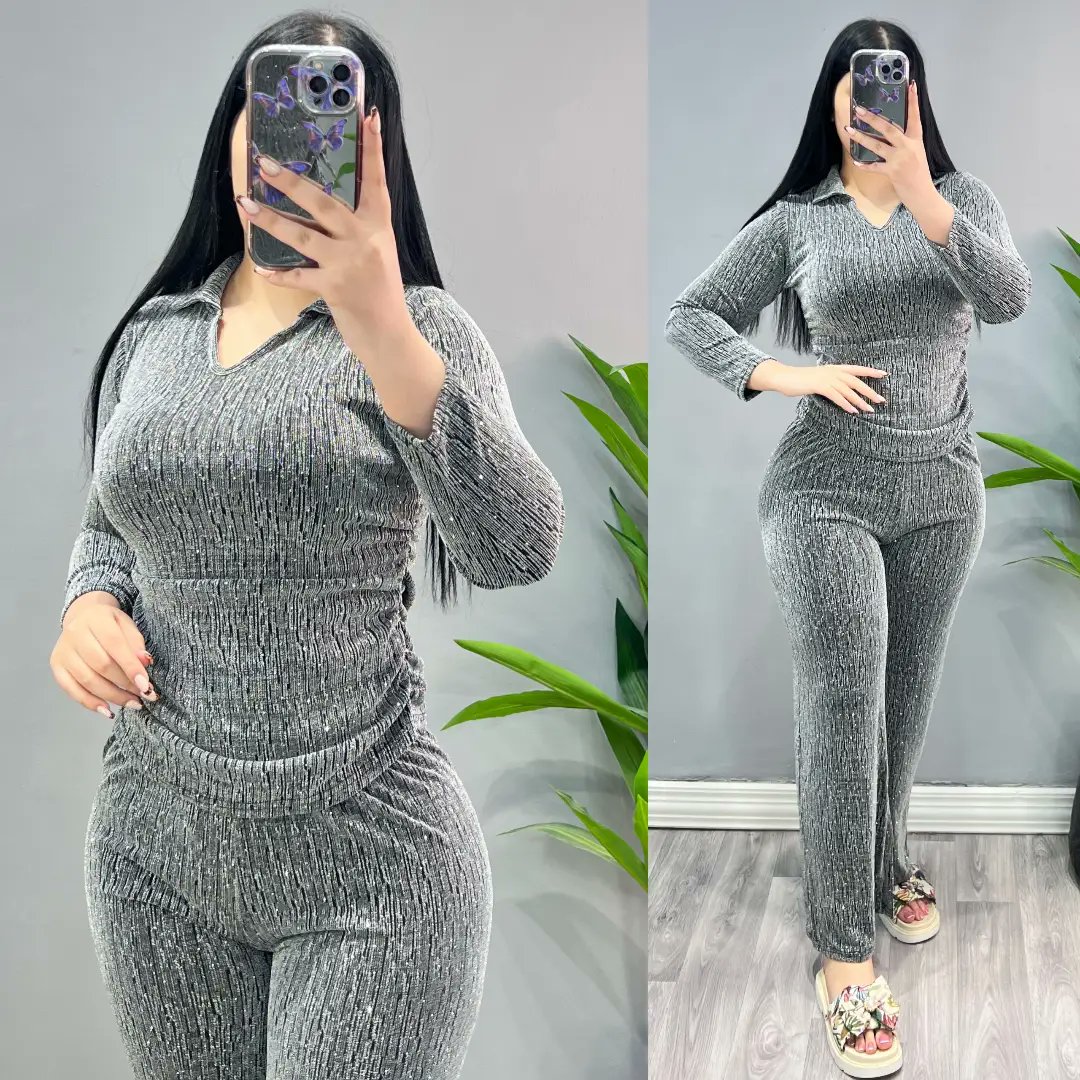 DotMoskozf's tweet photo. التراك الردان المرصع بالكامل بالستراس اللامع، ليمنحك لمسة من البريق والجاذبية. مصنوع من قماش شاموا ناعم ومطاطي عالي الجودة، بمرونة وراحة مثالية. فري سايز من 50 إلى 80 كغ. السعر 17 ألف، والتوصيل لجميع محافظات العراق بـ4 آلاف. https://t.co/Sn1rSIvyzu