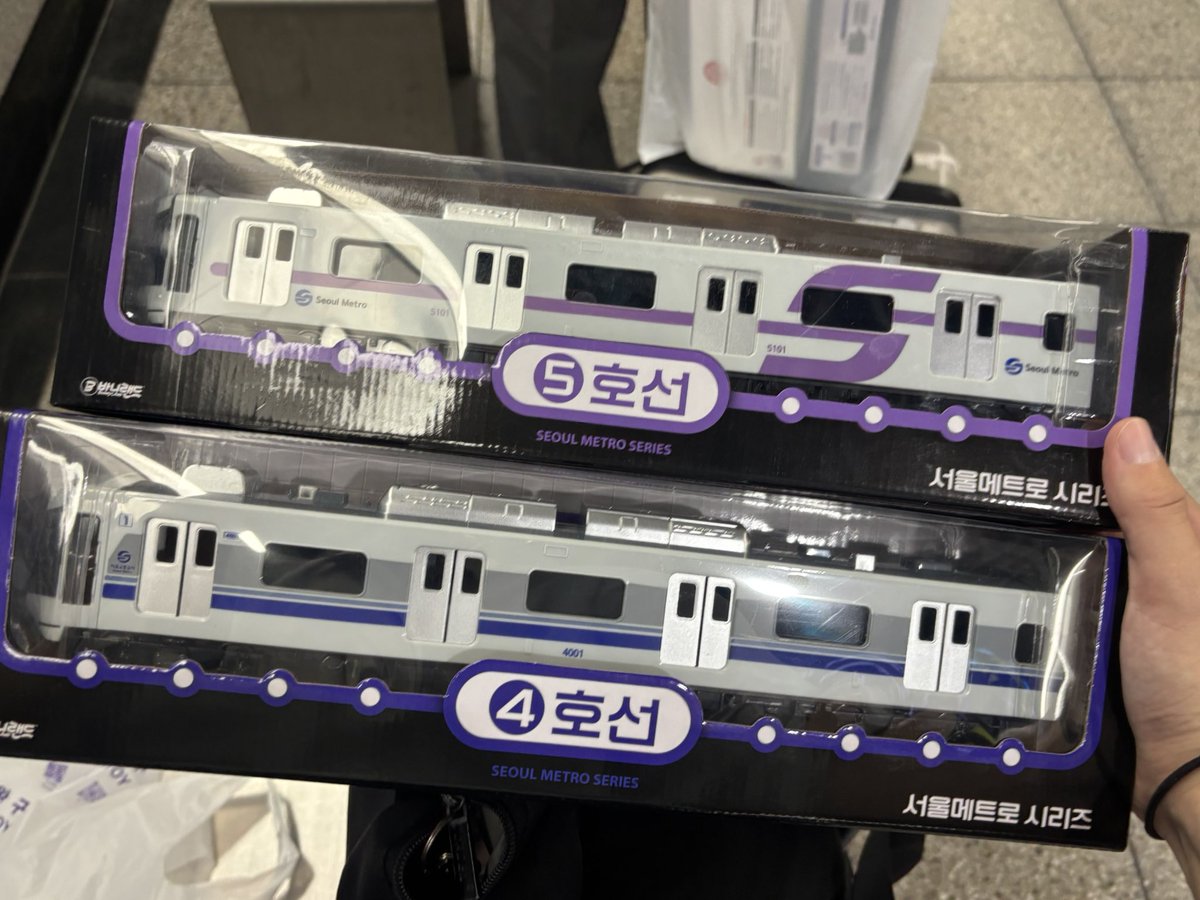 915rinrin's tweet photo. 韓国のお土産はソウルメトロのサウンドおもちゃを買った。収録音源多くて楽しい https://t.co/Q6xf92GvUD