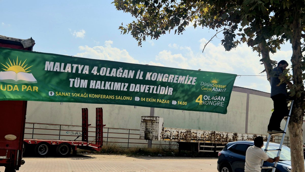 Hurgenc44's tweet photo. Malatya Gençlik Kollarımız çalışıyor!
Genç kardeşlerimiz, yaklaşan kongremiz için branda asma çalışmalarını sürdürüyor.
Gayret, emek ve samimiyetle sahadayız. https://t.co/oaaDsN5ujm