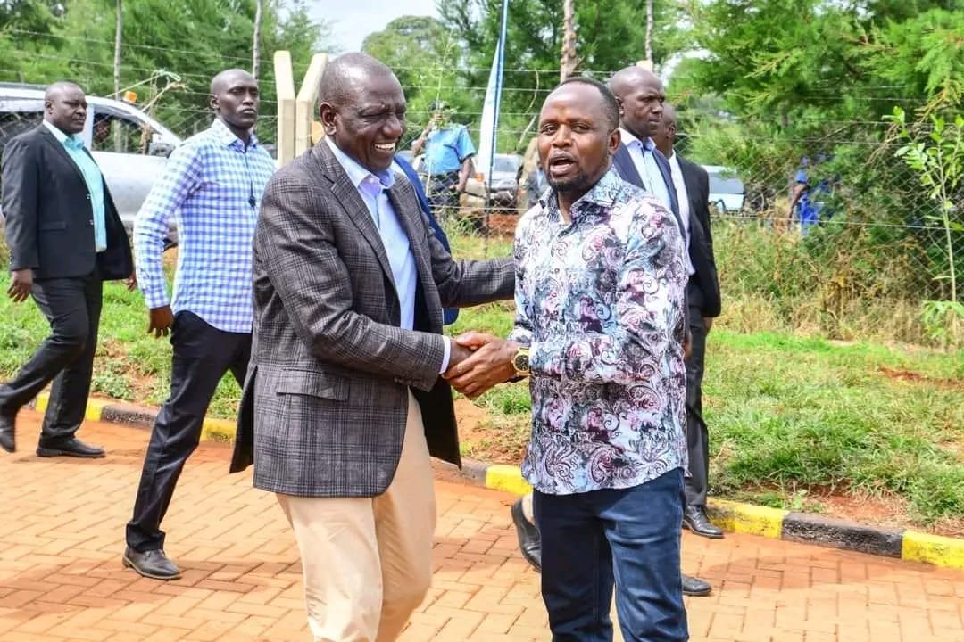 Honcalebamisi's tweet photo. He was given one assignment to go yee and break any opposition movement.

He is doing it well, so far!

Now ,show me one photo of caleb with the oppressor ? NOT AI generated. Real evidence.

Mumenizoea sana huku nje. 

Nitatoa one by one . We need to judge all of us fairly.

His fake court case was collapsed unceremoniously, his goons in homabay were instantly released!
