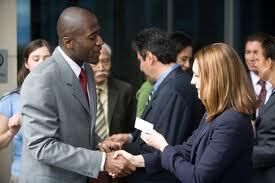 DTNEtiquette's tweet photo. As I teach in my etiquette workshops, when someone gives you their business card, look at it for a few seconds before putting it away. That not only shows respect but also helps you remember their name. ~ #DTN #MiniManners™ #BizEtiquette #BusinessCards https://t.co/EOeE8xNCHK
