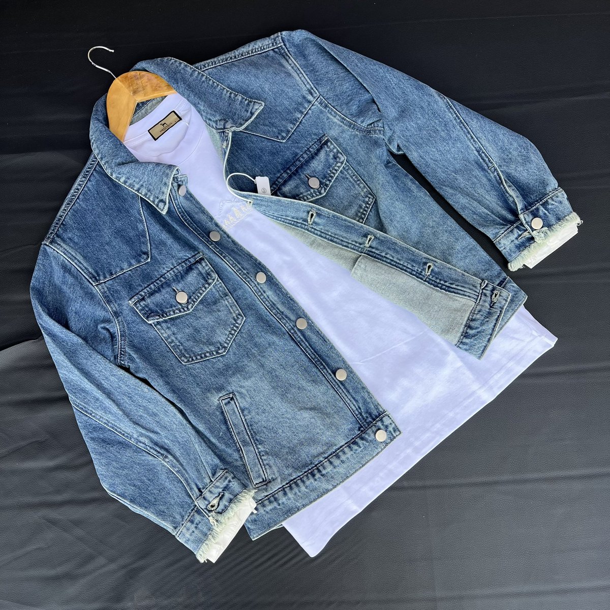 og_outfits's tweet photo. Tayari tumerudi kwenye biashara

Karibuni external jamani😁🫵 https://t.co/PRh6yaKAfv
