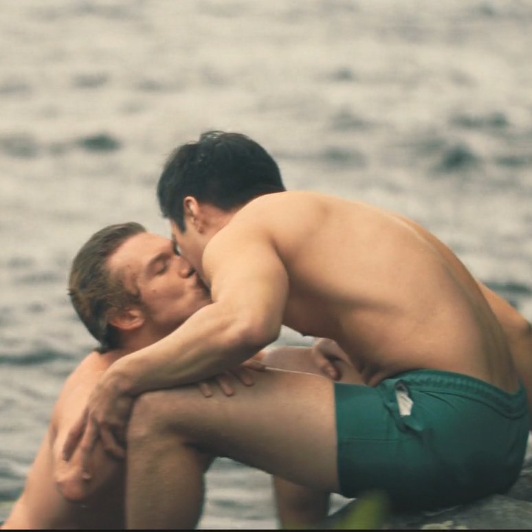 SabbiBou's tweet photo. Just sobbing about the fact that these two moments were improvised by them. The extra tenderness, it really was just C &amp; H feeling it in the moment FINE 😭 https://t.co/4ywLX3wipL