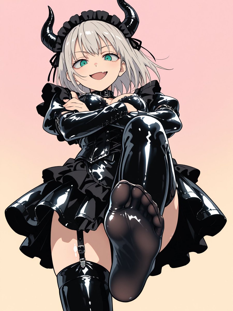 devirun_run's tweet photo. アクたん
「おかえりなさいませご主人さまぁー！
ワシが盛大に踏んでやるのだ😈」 https://t.co/k6cifNJAX1
