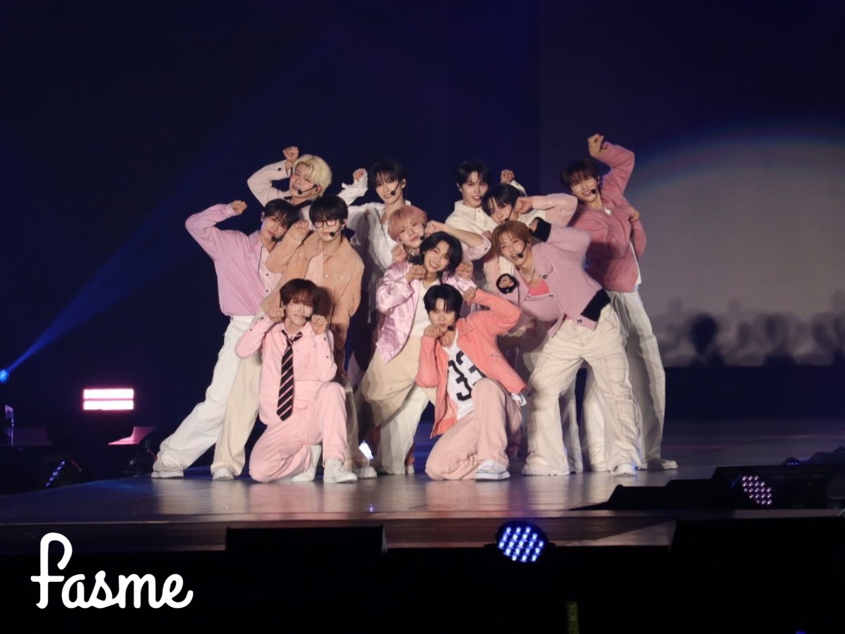 fasme_media's tweet photo. ˗ˏˋ 🩷Rakuten GirlsAward 2026 AUTUMN/WINTER🩷 ˊˎ˗

GirlsAward LIVE!!
#KO1KEYZ
「KO1KEYZ」
「Neko(ねこ)」
「恋GAME」

3曲を披露✨
#ガルアワ2026AW https://t.co/xu1GAqciY8