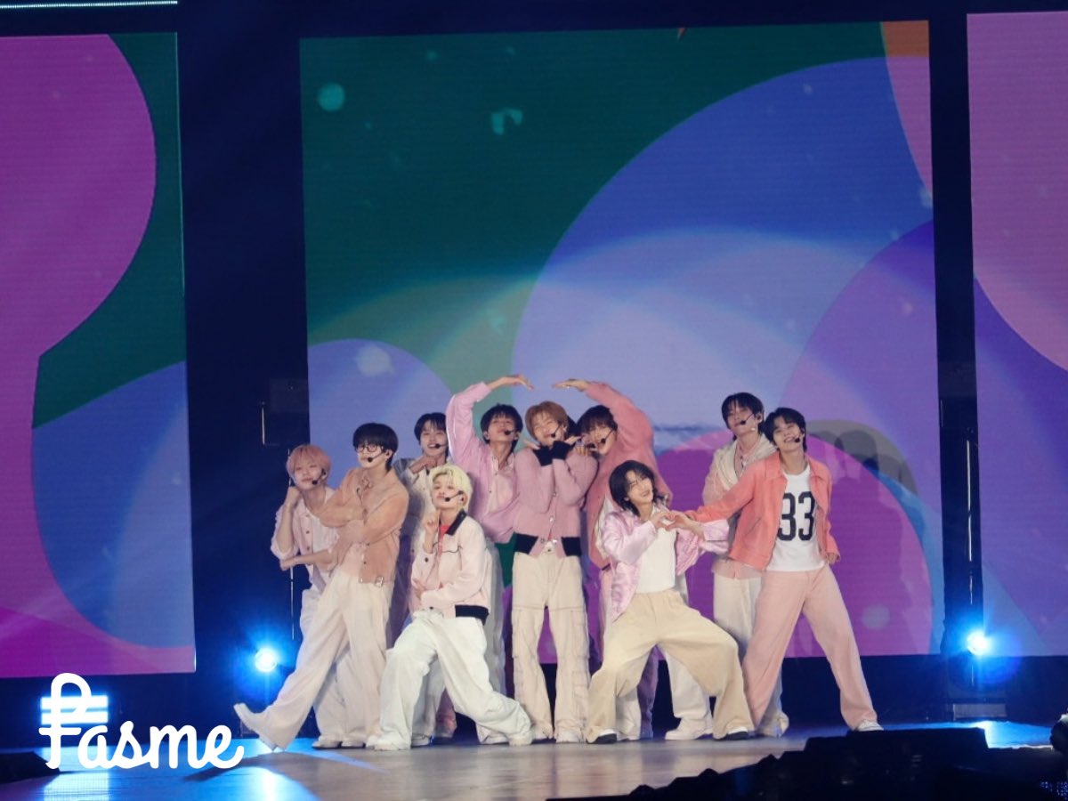fasme_media's tweet photo. ˗ˏˋ 🩷Rakuten GirlsAward 2026 AUTUMN/WINTER🩷 ˊˎ˗

GirlsAward LIVE!!
#KO1KEYZ
「KO1KEYZ」
「Neko(ねこ)」
「恋GAME」

3曲を披露✨
#ガルアワ2026AW https://t.co/xu1GAqciY8