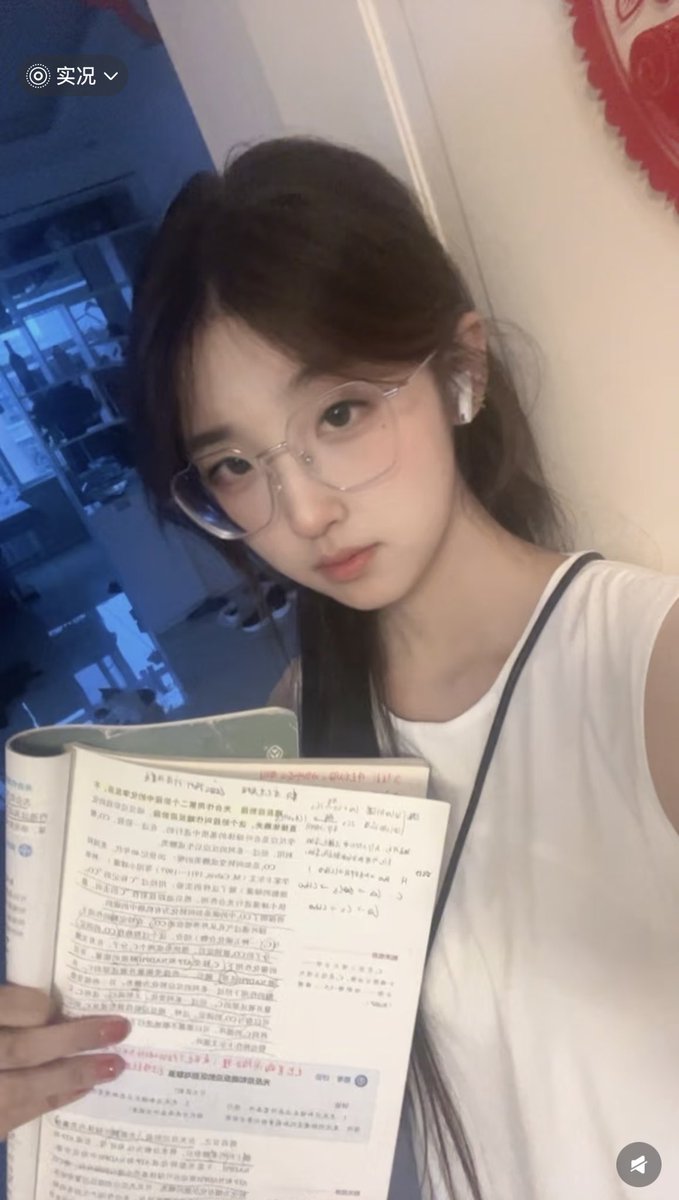 holly99xe3's tweet photo. 有男生要来锐评我17的福嘛🥺                                                                

中秋还补课心烦来X发泄了                    

流言1我真发  不要🚪 https://t.co/6zJea2SgQG
