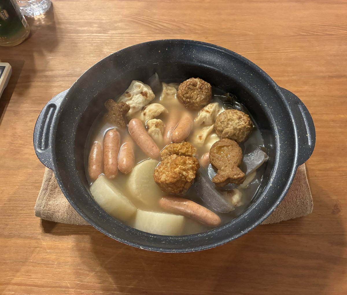 jiritsu_sinkei's tweet photo. 自家製おでん🍢(おでんの汁は日本酒で出汁割りにしておいしくいただきました) https://t.co/gZQ9Pg32zu