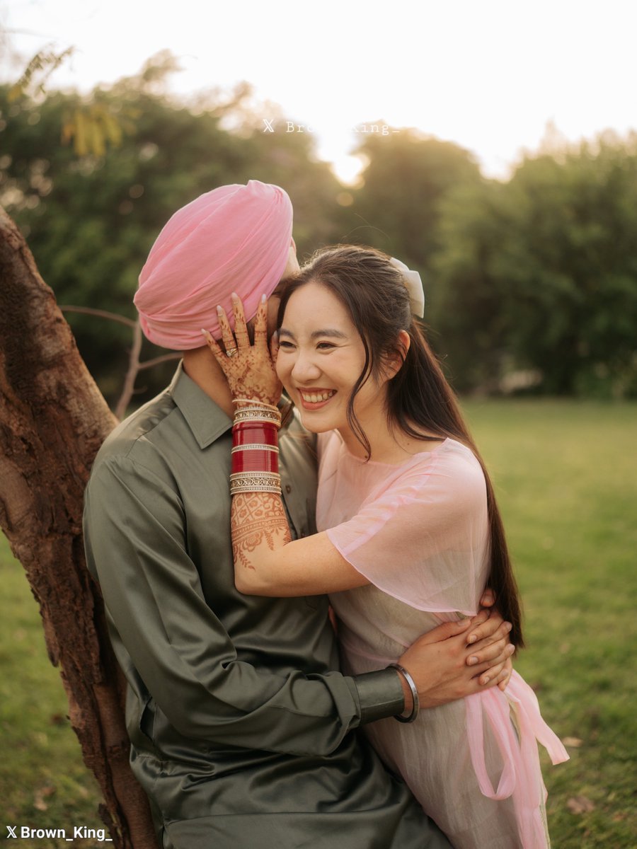 Brown_King__'s tweet photo. Asian chick with her Indian 🇮🇳 Husband....!! https://t.co/Xra11XgqRs