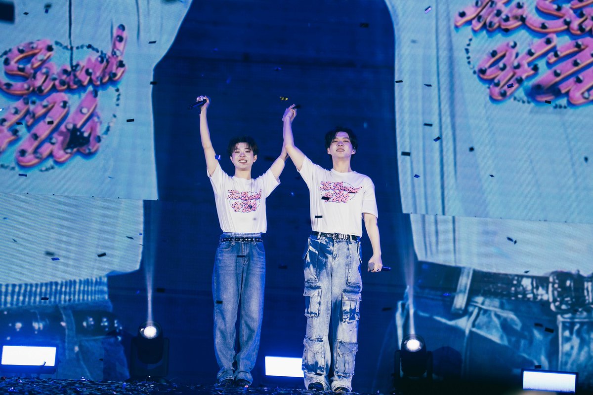 Entup2date's tweet photo. โมเมนต์อบอุ่นใจ! “บีเวอร์-ต้นหลิว” ร่วมสร้างเสียงเพลงแห่งความผูกพัน
ใน “The Sound of Us | BeverTonliew Fan Meeting”

📩 https://t.co/7GVeKv9PE1

#BeverTonliewFanmeeting #StudioWabiSabi https://t.co/VGXl9DCMJ9