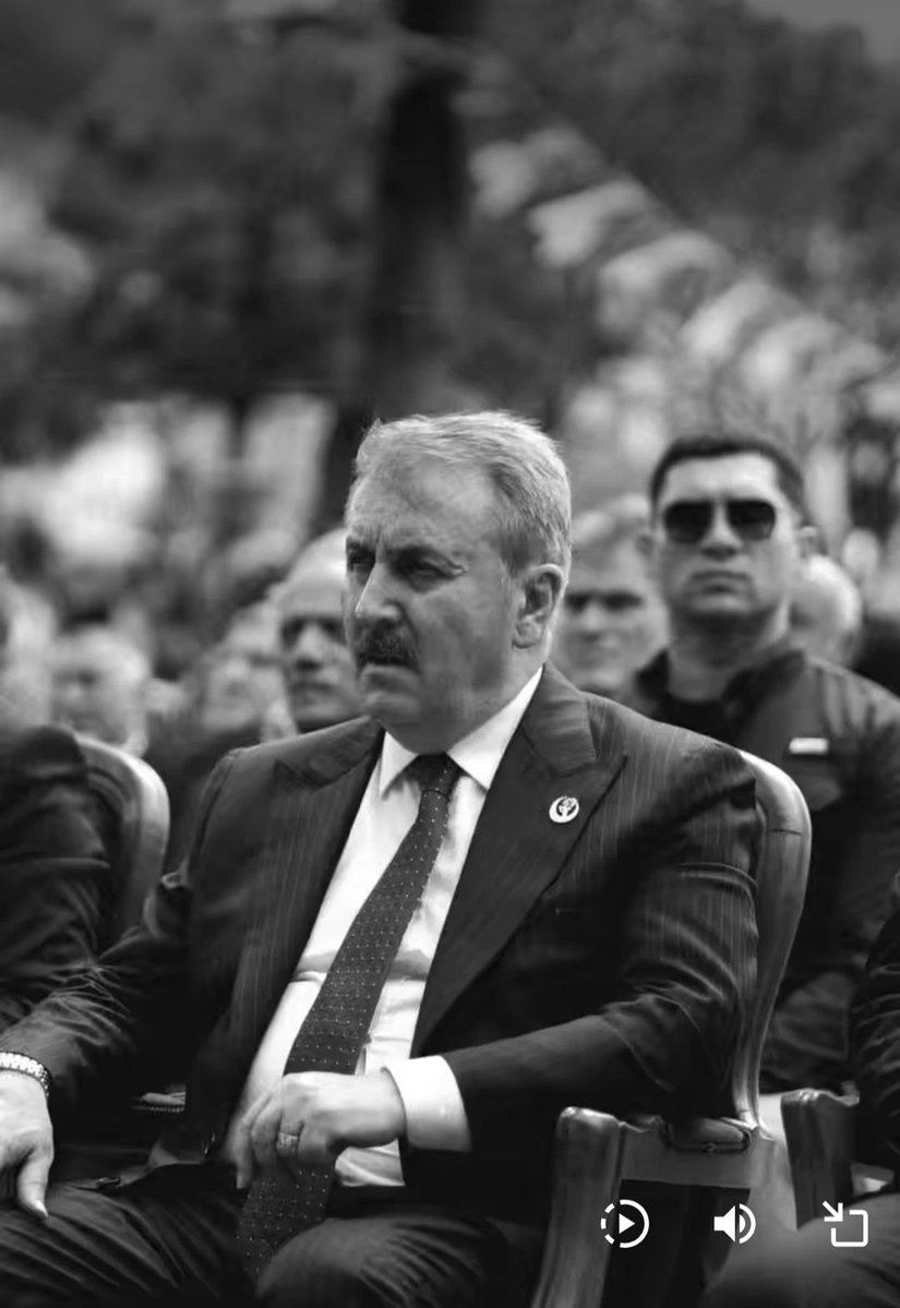 AliBoyaci40's tweet photo. Teröristlerin Vatan Hainlerinin Millet Devlet Düşmanlarının Korkulu Rüyası!

Milletine Devletine Dinine Bayrağına Davasına Sevdalı "İlâ-yı Kelimetullah İçin 
Nizam-ı Âlem Davasının Yiğit Lideri 

Liderim @Mustafa_Destici 🇹🇷☝️ https://t.co/JV21ptldfy