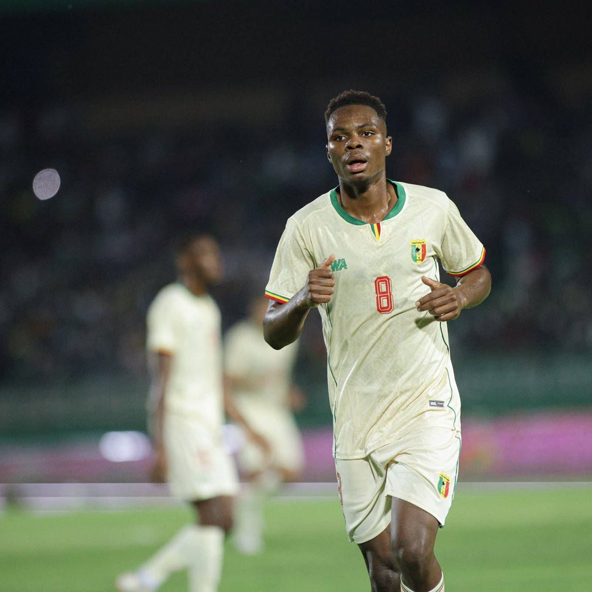 msangare2002's tweet photo. Un beau succès pour démarrer cette campagne 🇲🇱 🦅
Mali Puissanci 
Merci à notre peuple malien pour le soutien immense
On continue, ensemble ⚔️ https://t.co/SjwSo6pjZh