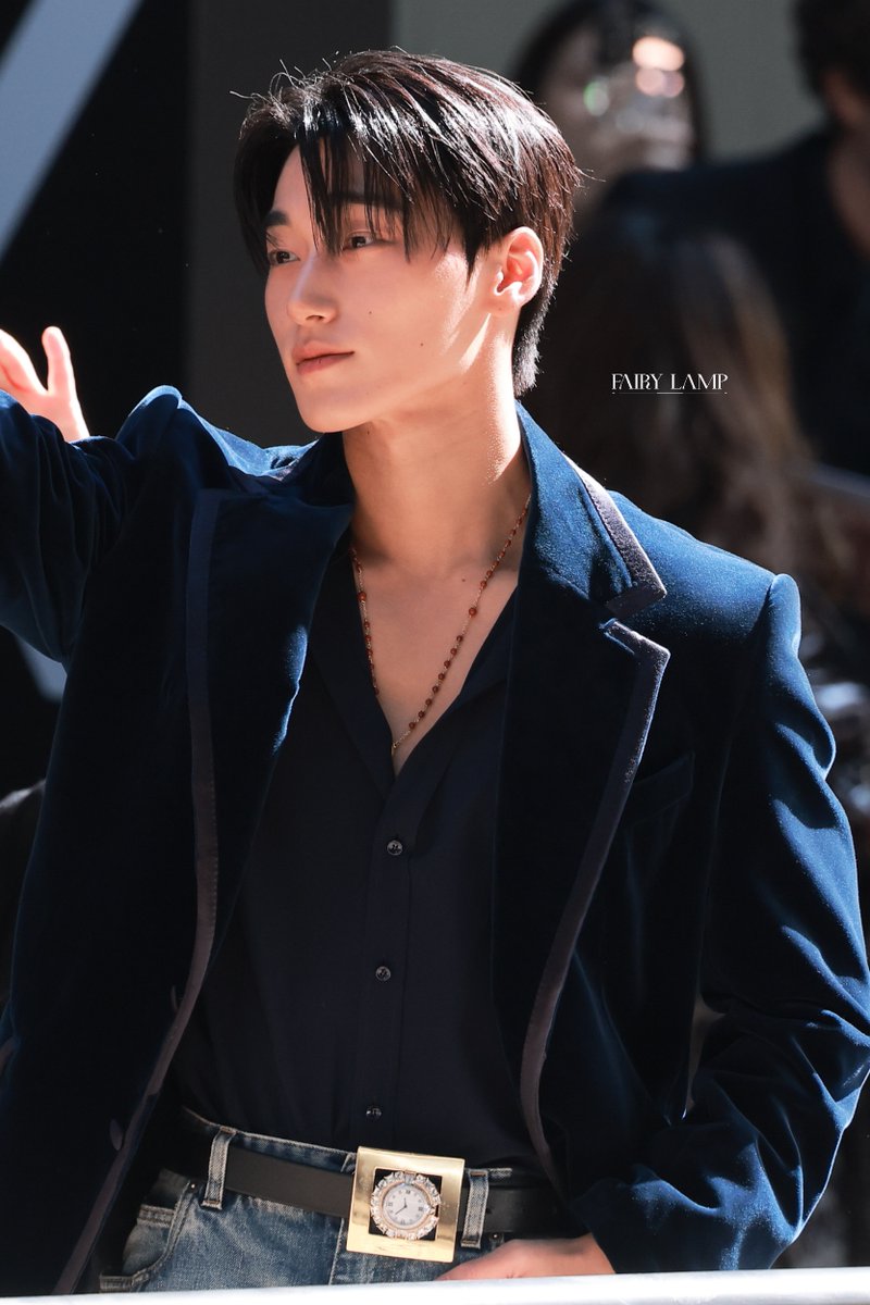 fairy_lamp710's tweet photo. 260926 D&amp;G SS27

#CHOISAN #SAN #최산 
#SANxDolceGabbanaSS27
#DGSS27 #DOLCEGABBANA 
@dolcegabbana @ATEEZofficial https://t.co/nBXmMMFOse