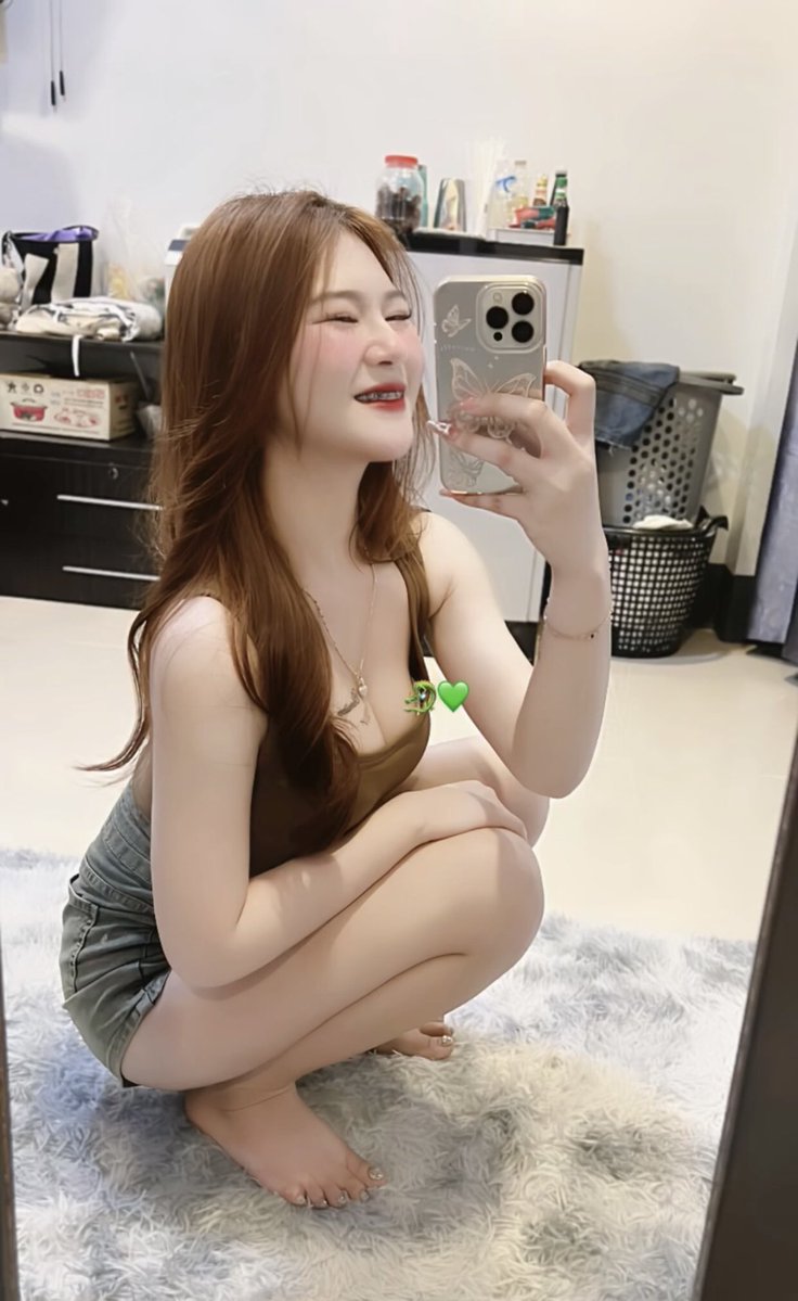 BrittneyHap9oe's tweet photo. 💄”ตอนแรกก็ไม่เชื่อ จนกระทั่งลองใช้เอง... ไอเทมลับที่บิวตี้บล็อกเกอร์เกาหลีโหวตให้เป็นอันดับ 1!“ 🦋 ครีมกันแดดเนื้อซูเฟล่ บางเบา คุมมันนาน 🌤️

ID: dear.x1999
#รับงานโคราช #นครราชสีมา
#โชคชัย ด่านขุนทด เทพารักษ์ โนนสูง https://t.co/04iWWK1rMz