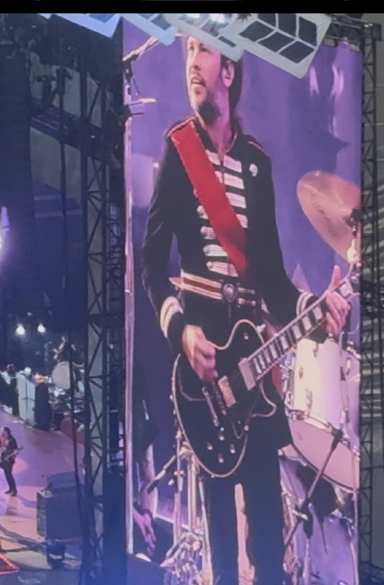Gukee06's tweet photo. A year ago today I bought my ticket to see @MCRofficial at @wembleystadium. It was such a great night!!!😍 https://t.co/aGVrvGRmqt