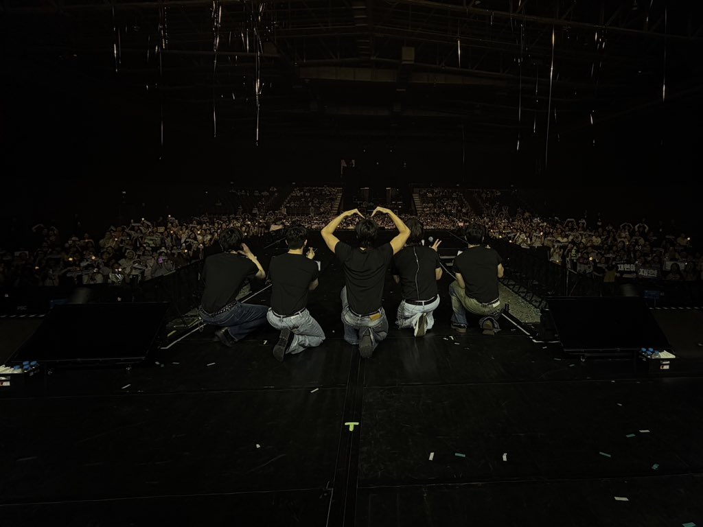 NFlyingofficial's tweet photo. [📸] 2026 N.Flying LIVE ‘&amp;CON5 : into REM’ IN BANGKOK

#NFlying #엔플라잉 #엔콘 #into_REM https://t.co/SbAYvMjdnh