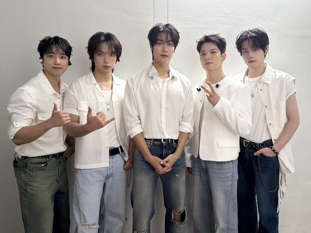 NFlyingofficial's tweet photo. [📸] 2026 N.Flying LIVE ‘&amp;CON5 : into REM’ IN BANGKOK

#NFlying #엔플라잉 #엔콘 #into_REM https://t.co/SbAYvMjdnh