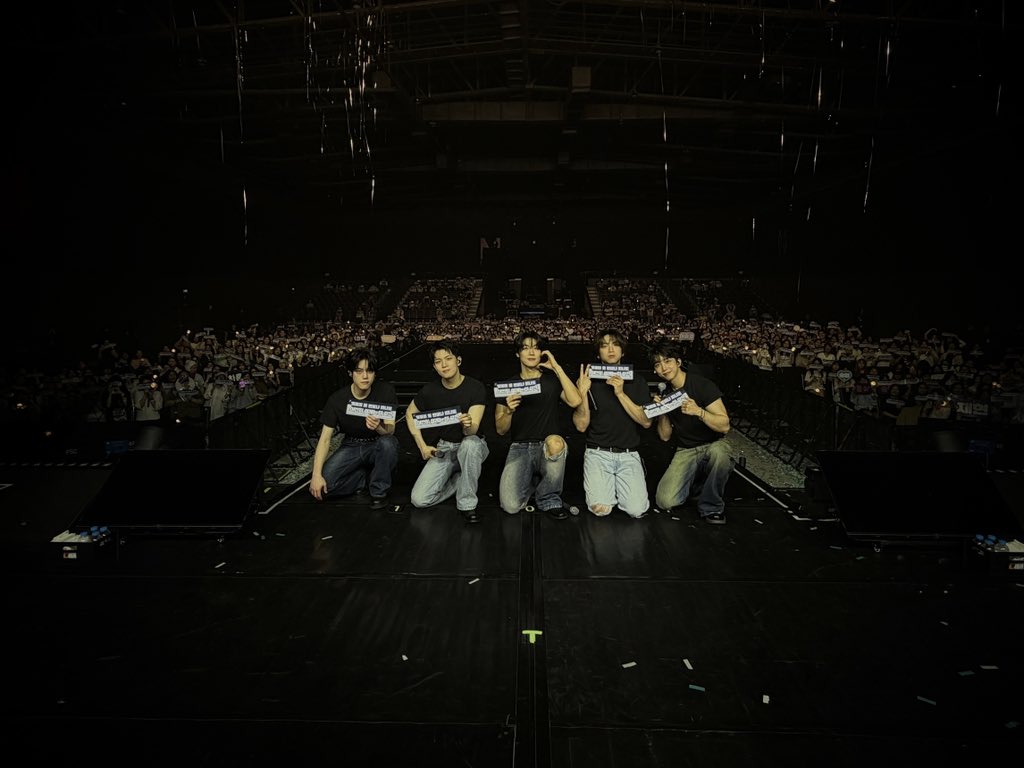 NFlyingofficial's tweet photo. [📸] 2026 N.Flying LIVE ‘&amp;CON5 : into REM’ IN BANGKOK

#NFlying #엔플라잉 #엔콘 #into_REM https://t.co/SbAYvMjdnh