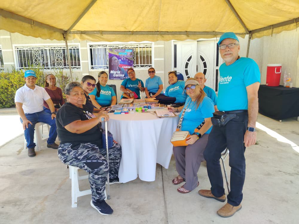 RedLibertadCabi's tweet photo. #Cabimas #Ahora sábado 26/09

Así va nuestra  gran recolección de útiles y uniformes escolares para nuestros niños en la parroquia Ambrosio Sector Delicias Nuevas, en el Salón de Eventos Gordin Show.

Acércate, lleva tu donación y forma parte de esta gran labor.

#VenteEsLaGente https://t.co/xvHp7BP9NG