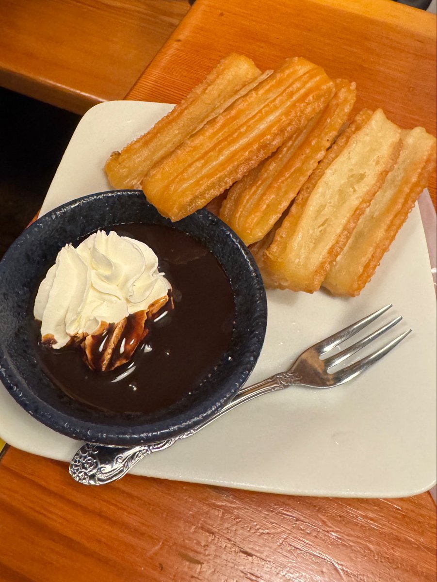 doyuloves's tweet photo. 토리키 츄러스맛집이네 https://t.co/q94aG95MFH