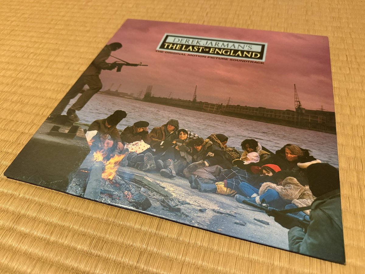 96tears__'s tweet photo. Desperate living からレコードが届いた☆★いつもありがとうございます😊その中でもO.S.T / Derek Jerman’s The Last Of England サウンドトラック
終始不穏で暗い音がすご〜い好み◎ https://t.co/n63Dtjs9W8