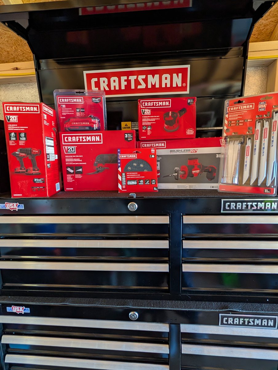 HvyDuty4's tweet photo. Hey @craftsman I've gotten a nice tool cabinet, power tools, and other accessories recently. Where do I go to register these to be covered in case they break to get them replaced? https://t.co/R4WMq4HO7s