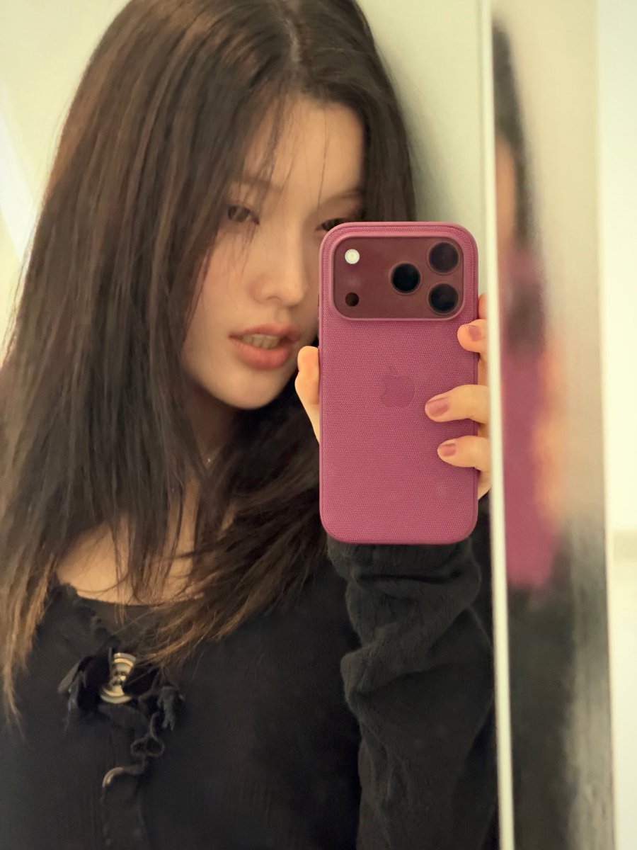 kirohapop's tweet photo. 26/09/26  🐢💬

#아일릿 #ILLIT #IROHA #이로하 https://t.co/Eti4AoN68n