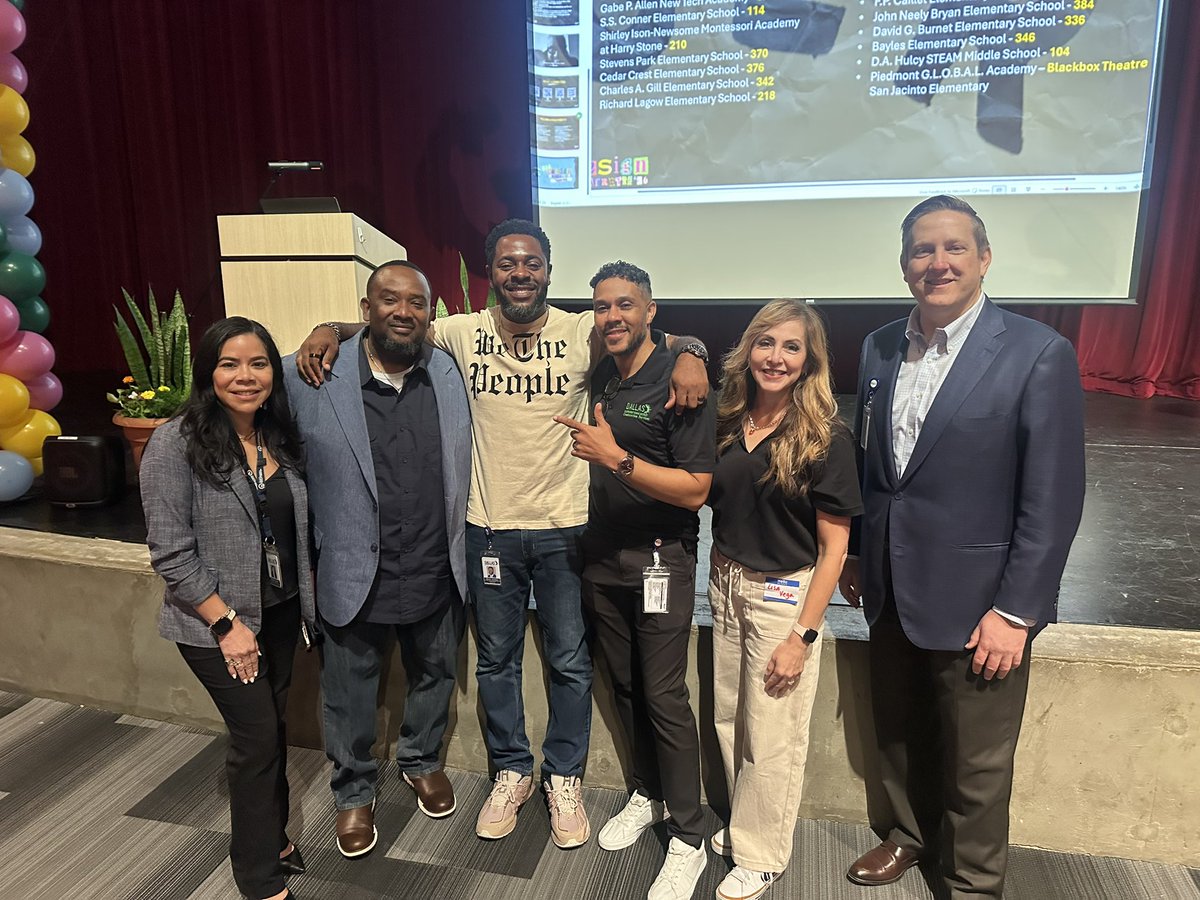 PathtoPinkston's tweet photo. Building the future together❤️
Proud to see #RII schools represented at the Dallas ISD Big Design Charrette! Bold vision, community voice, innovative design to create learning spaces where ALL students can thrive. @Tanya_N_Shelton @RooseveltFeeder @DallasISDBond @dallasschools 
#RII #PoweredIIPerform #BuiltIIWin