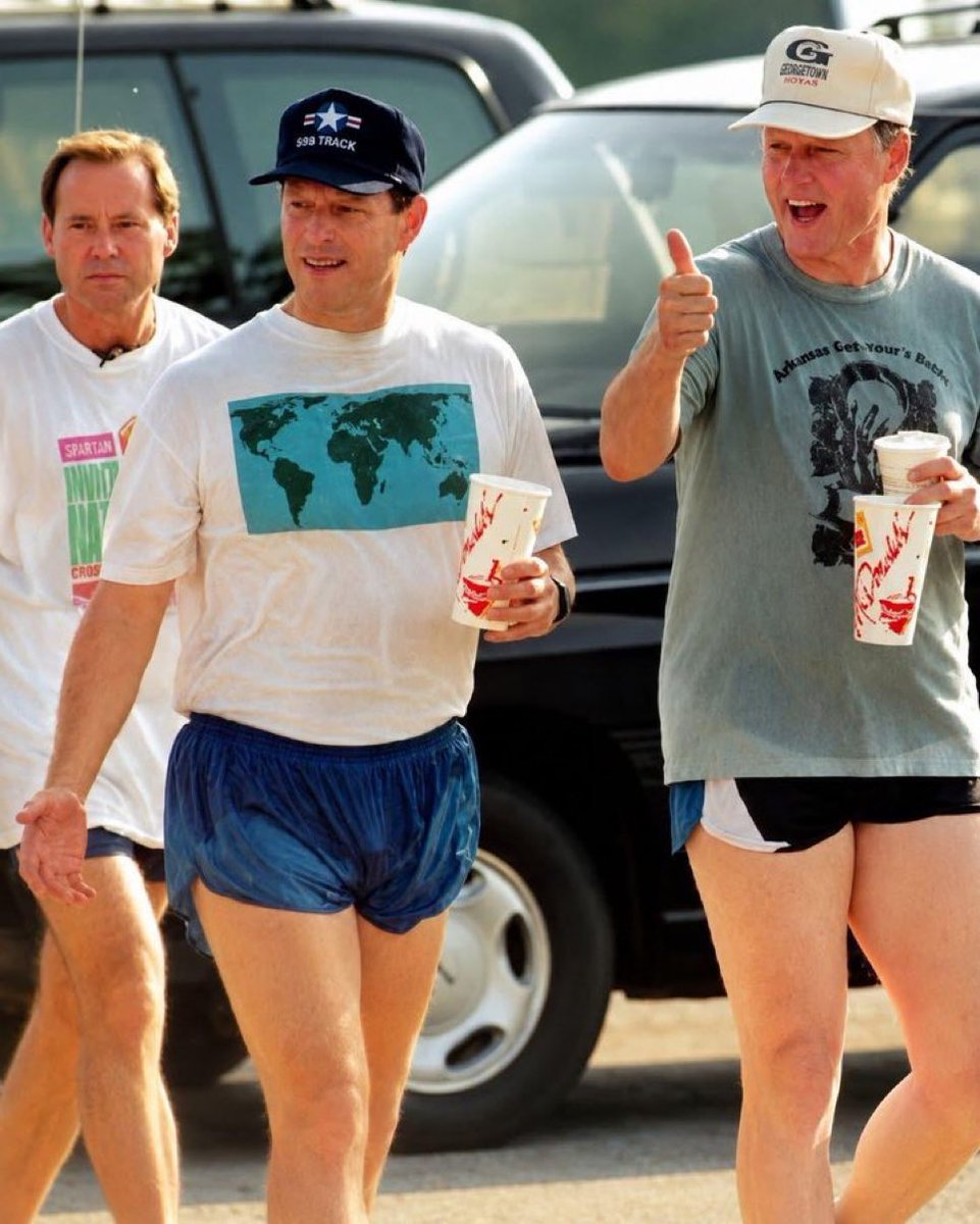 BuucketHe4d's tweet photo. honestly I was a young buck back then so they just seemed old but they were young men in horrible shape lookit them legs just full ick https://t.co/QmxFGkIQAL